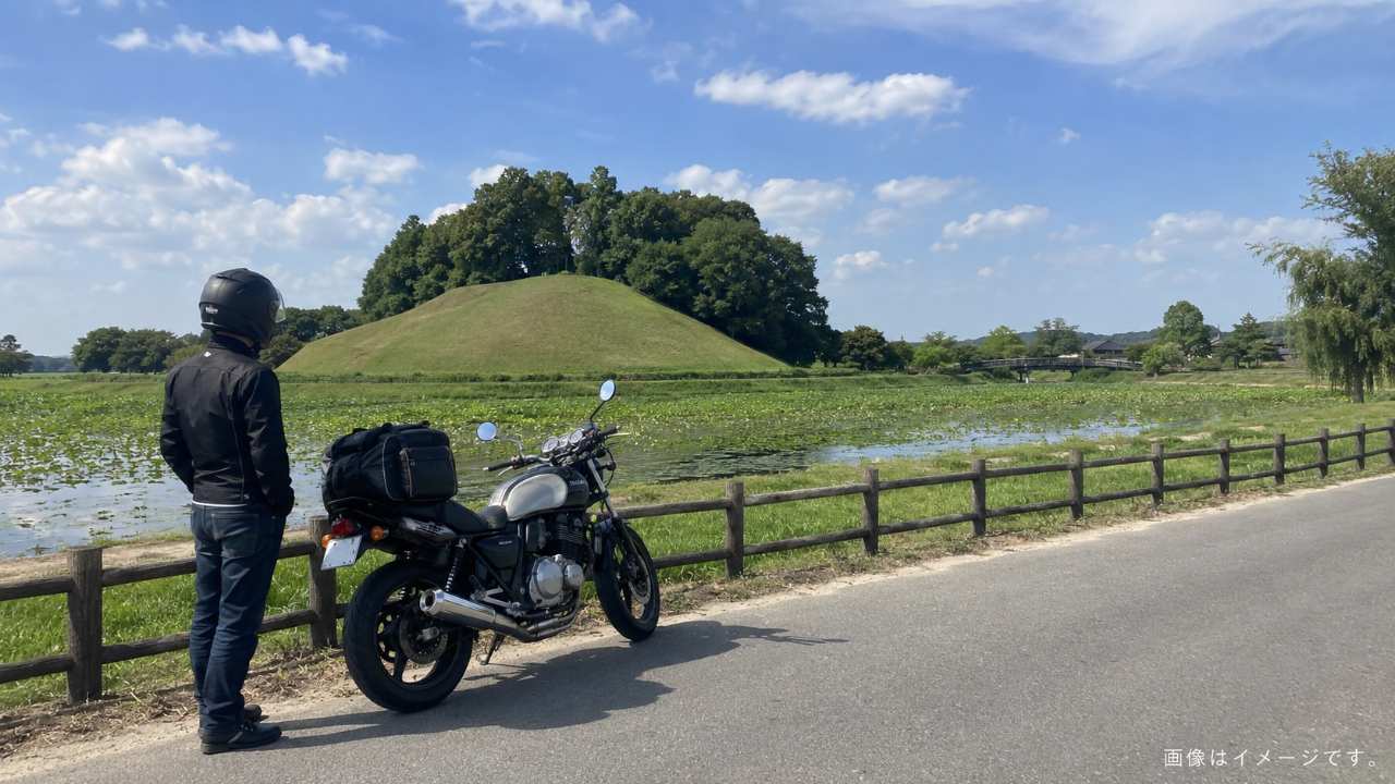 行田の古墳公園や田園風景を巡るツーリング、広い空と穏やかな平坦路